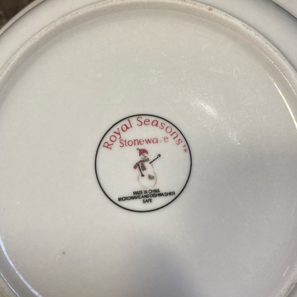 ROYAL SEASONS Serving Bowl Snowmen Stoneware - Picture 5 of 10